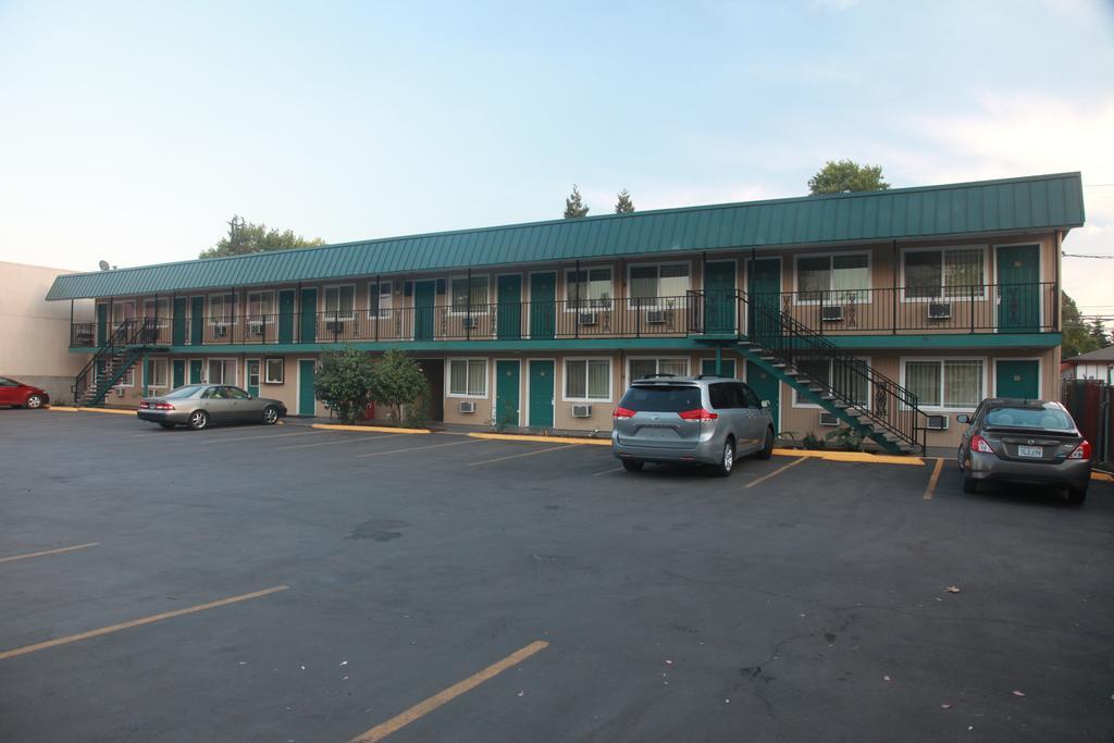 Executive Motel Eugene Exterior foto